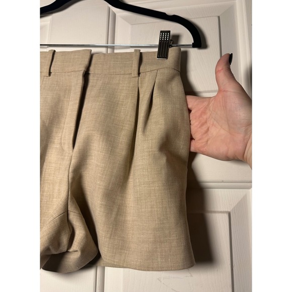 Aritzia Babaton Atelier High Waisted Pleated Tailored Shorts Tan Size 0 - Picture 2 of 6
